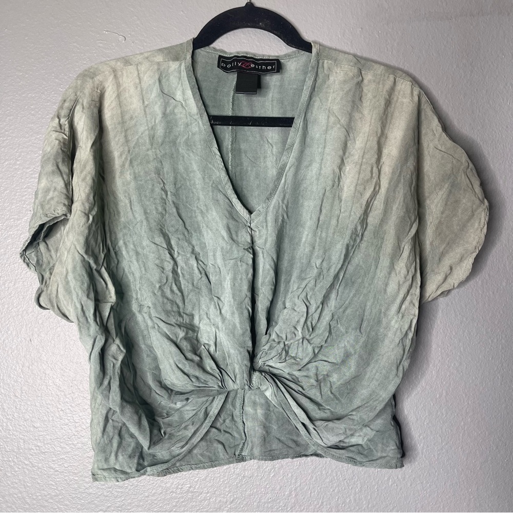 Polly & Esther Green Knot Front Crop Top